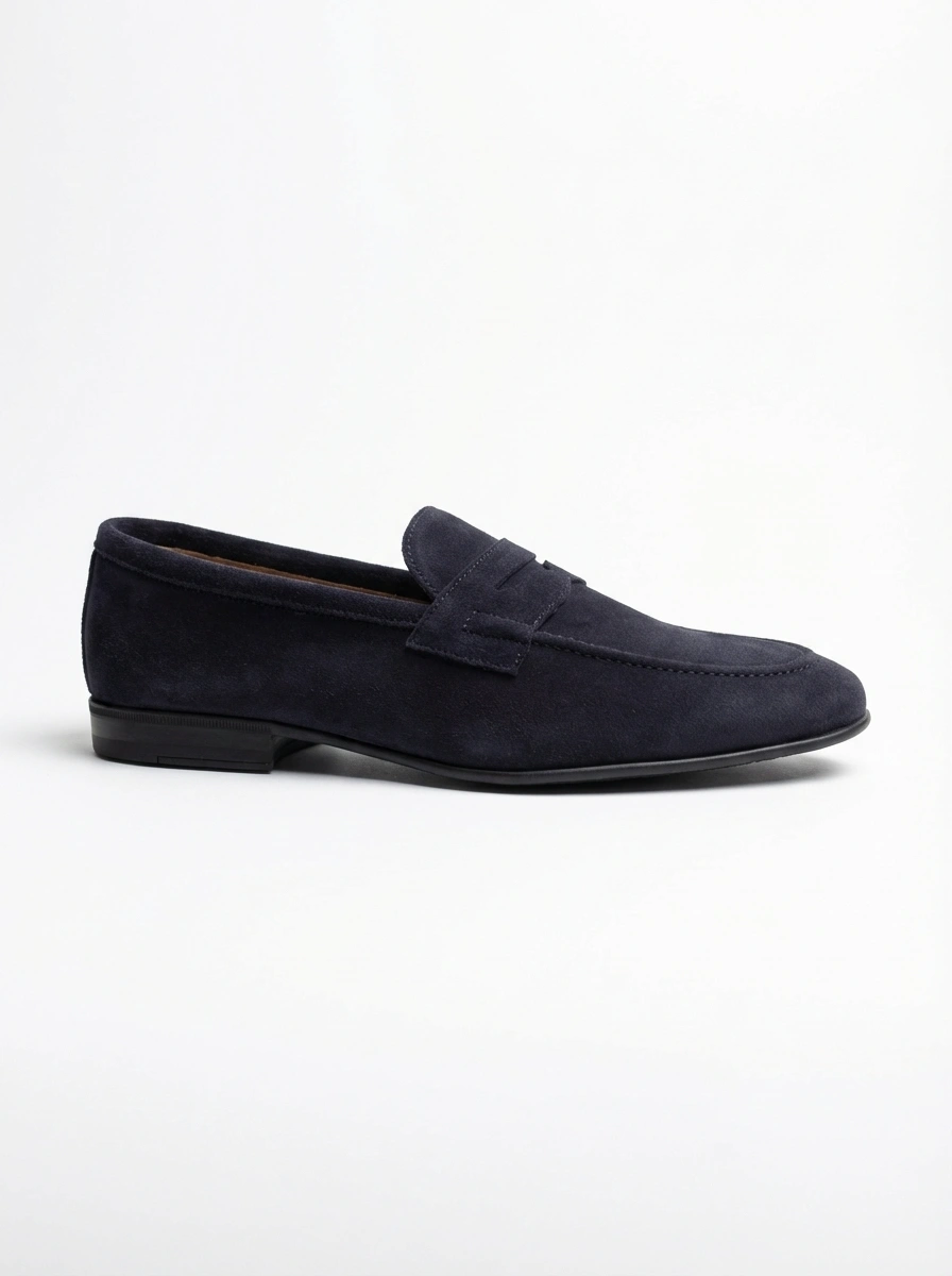 Packshot mocassin daim marine vue laterale