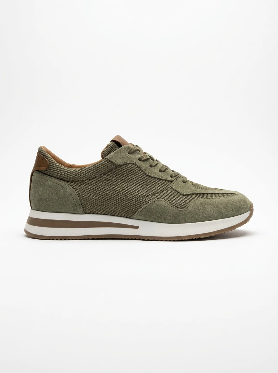 Photo chaussure running kaki vue laterale